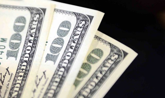 Dolar 19,91 liradan, euro ise 21,3820 liradan güne başladı