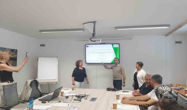 Düzce Belediyesi'nin uluslararası projelerinden biri olan göçmen kadınl...