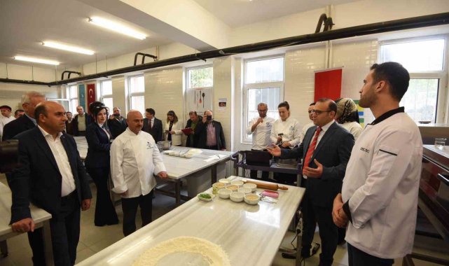 DÜZCE(İHA) – Türk mutfağının eşsiz lezzetleri, damaklara hitap eden yöresel...