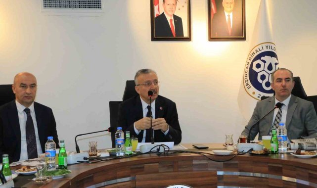 Erzincan Binali Yıldırım Üniversitesi Rektörü Prof. Dr. Akın Levent, gazete...