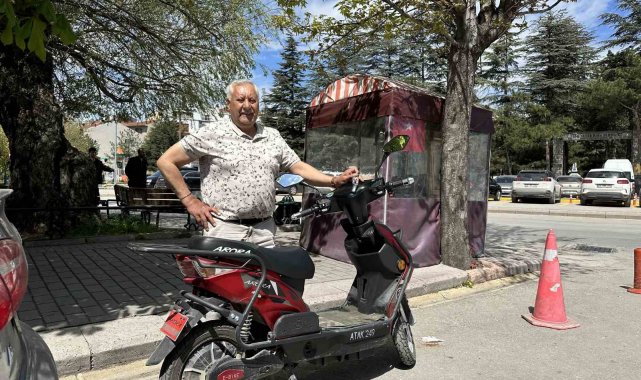 Geçtiğimiz aralık ayında motosikleti çalındığı için çalışmakta zorluk çeken...