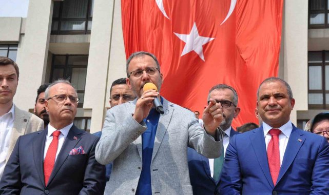 Gençlik ve Spor Bakanı Muharrem Kasapoğlu, memleketi Manisa'da 28 Mayıs...