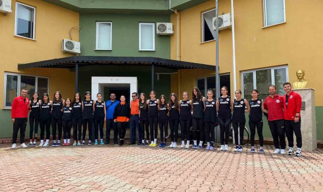 Kırkgöz Döşemealtı Belediyesi Gençlik ve Spor Kulübü Kadın Voleybol Takımı ...