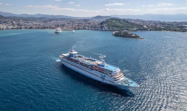 Kuşadası Belediye Başkanı Ömer Günel, ilçenin 2023 turizm sezonuna hazır ol...
