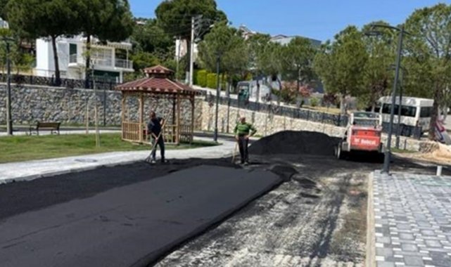 Kuşadası Belediyesi Park ve Bahçeler Müdürlüğü ekipleri, çocukların trafik ...