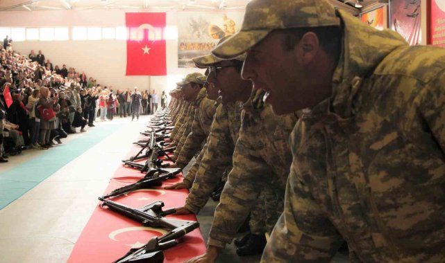 Kütahya Hava Er Eğitim Tugay Komutanlığı'nda vatani görevlerini yapmakt...