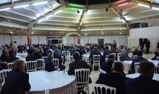 Kütahya'nın Gediz ilçesinde AK Parti Kütahya Milletvekilleri Adil Biçer...