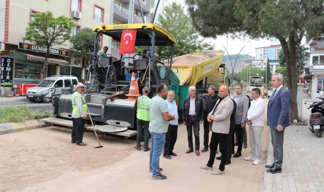 Manisa Büyükşehir Belediyesi il genelindeki yatırım ve hizmetlerine devam e...