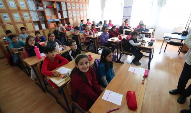 Merkezefendi Belediyesi Robotik Kodlama Akademisi'nin öğrenci seçme sın...