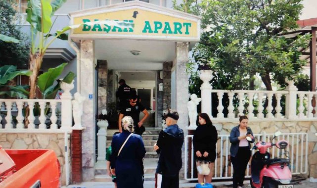 Muğla'nın Marmaris ilçesinde aparttan çıkmayan kiracısının kapısına kim...