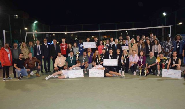 Nilüfer Belediyesi, 19 Mayıs Atatürk'ü Anma Gençlik ve Spor Bayramı çer...