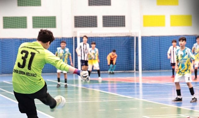 Okul Sporları Futsal Yıldızlar Yarı Final Müsabakaları 24-27 Mayıs tarihler...