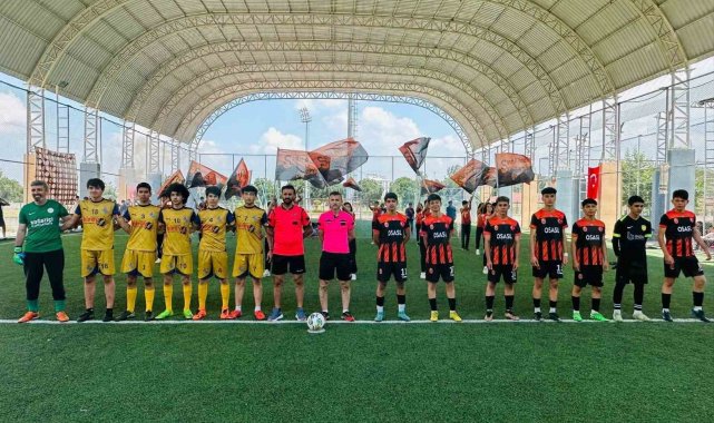 Osmaniye'de depremin olumsuz etkilerini ortadan kaldırmak için öğrencil...