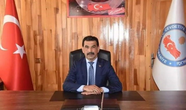 Osmaniye'nin İYİ Partili Belediye Başkanı Mehmet Özer partisinden istif...