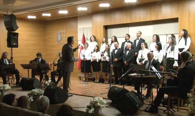 Sanatçılarının tamamını Atılım Üniversitesi akademik ve idari personelinin ...