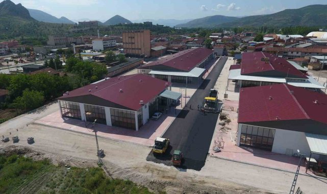 Turhal Belediyesi tarafından yapımına başlanan sanayi sitesinde sona yaklaş...