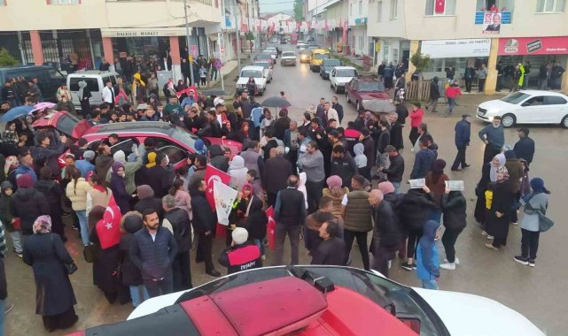 Türkiye'nin yerli ve milli otomobili Togg'un Anadolu Kırmızısı SUV ...