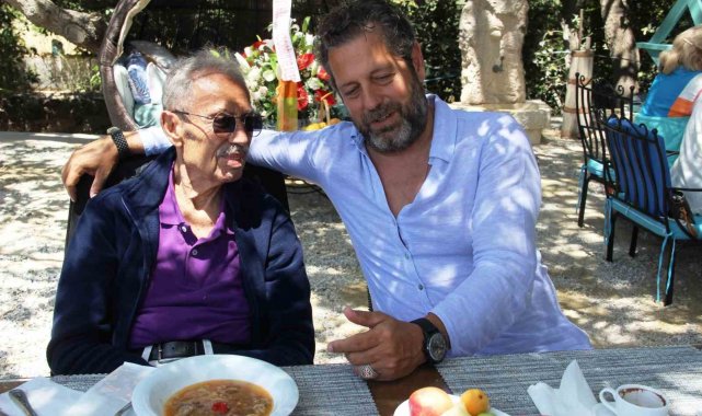 Ünlü caz sanatçısı İlham Gencer'in oğlu Bora Gencer babasının ölümünün ...