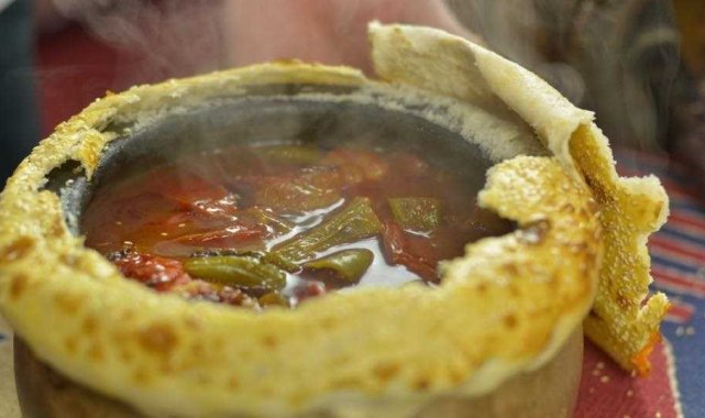 UŞAK (İHA) – Uşak'ın yöresel yemekleri, Türk Mutfağı Haftası etkinlikle...