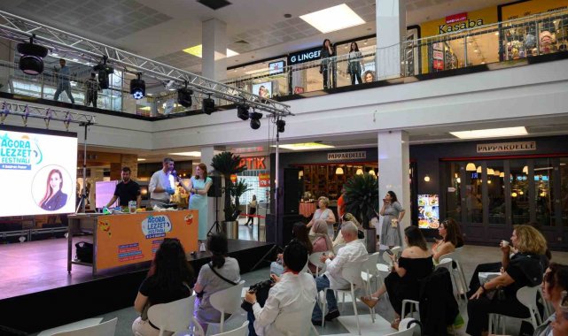 Agora Alışveriş Merkezi bu yıl ilk kez düzenlenen lezzet şöleninde ünlü şef...