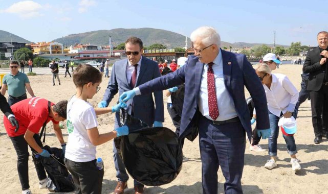 Balıkesir'in Burhaniye ilçesinde 5 Haziran Çevre Koruma günü ve Çevre K...
