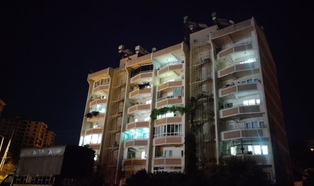 Depremin vurduğu Hatay'ın Antakya ilçesinde bulunan TOKİ konutlarının y...