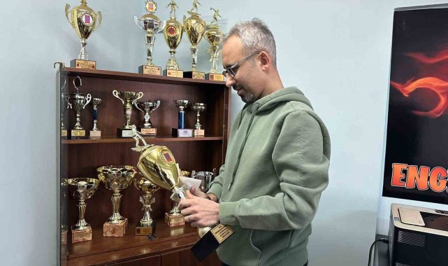 Eskişehir'de faaliyet gösteren ve farklı illerdeki görme engelli vatand...