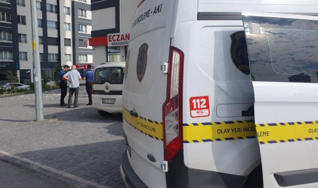 Kayseri'nin Talas ilçesinde 5. kattaki ikametinin camından düşen genç k...
