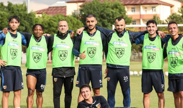 Kayserispor, sezonun son iç saha maçına Cumartesi günü çıkacak. Sarı kırmız...