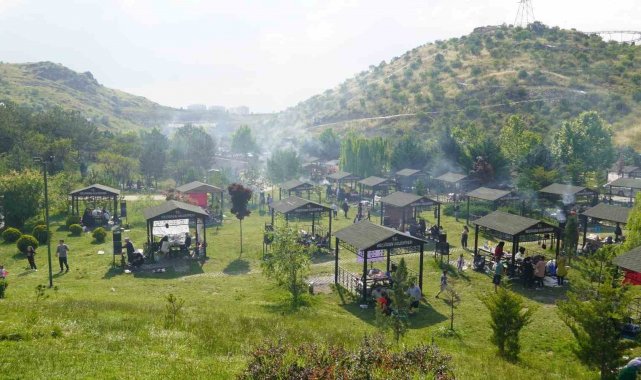 Keçiören Belediyesi tarafından baştan sona yenilenerek piknik alanı kapasit...