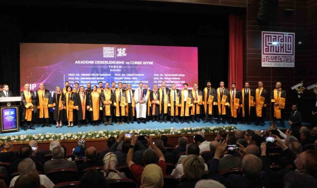 Mardin Artuklu Üniversitesi'nde akademik değerlendirme ve cübbe gitme t...