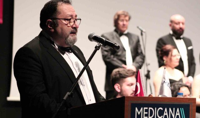 Sağlık çalışanlarından oluşan Medicana Bursa Hastanesi Türk Sanat Müziği Ko...