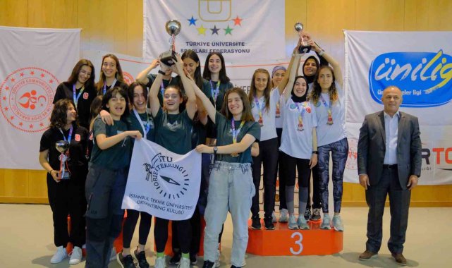 Sivas'ta düzenlenen ÜNİLİG Oryantring Türkiye Şampiyonası sona erdi. He...