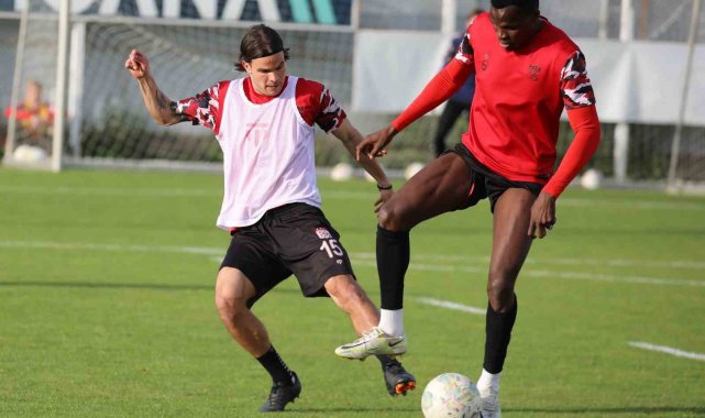 Spor Toto Süper Lig'in son hafta maçında Kayserispor ile karşılaşacak o...