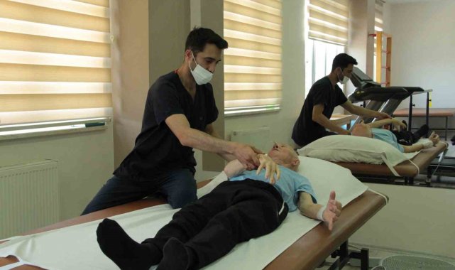 Ukrayna'da inme geçirdikten sonra başta yutma olmak üzere birçok hareke...