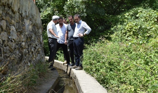 Batman'ın Sason ilçesinde bulunan tarihi Sevek Çeşmesi ve mesire alanın...