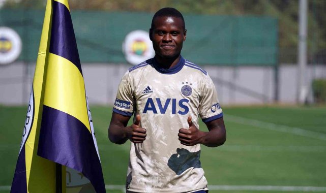 Fenerbahçe, 30 yaşındaki Tanzanyalı forvet Mbwana Ally Samatta'nın Yuna...