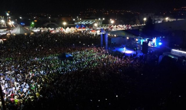 Kütahya Belediyesi, SİMPAŞ ve Frig Fuarcılık tarafından düzenlenen 46.Kütah...