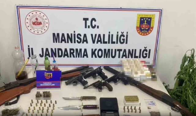Manisa'nın Akhisar İlçe Jandarma Komutanlığı JASAT ekipleri 3 aylık tak...