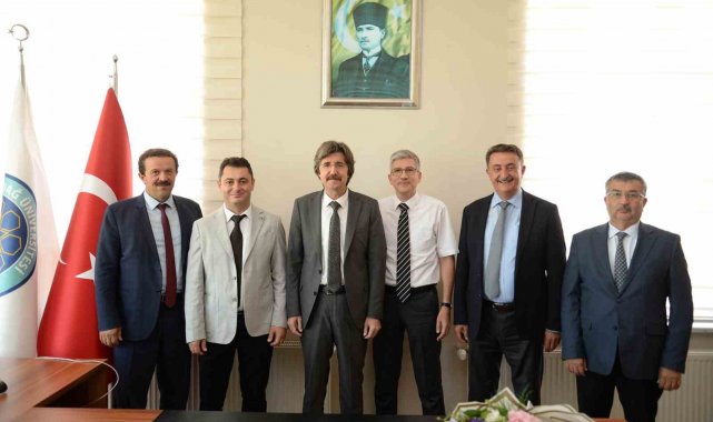 Bursa Uludağ Üniversitesi (BUÜ) Mühendislik Fakültesi'nin yeni Dekanı P...