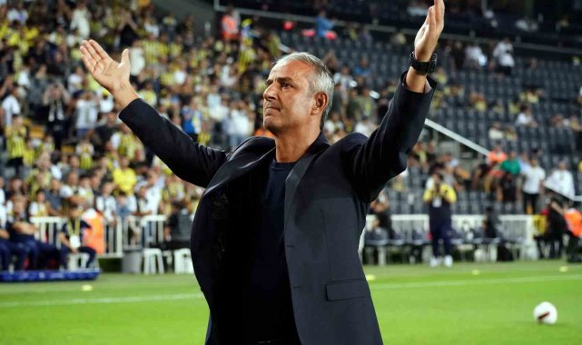 Fenerbahçe Teknik Direktörü İsmail Kartal, UEFA Avrupa Konferans Ligi'n...