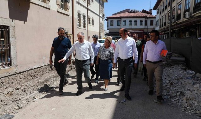 Tarihi bina özelliğine sahip olan Konya Valiliği Hükümet Konağı'nda yap...