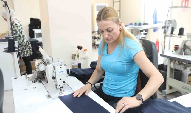 Adana'da Seyhan Belediyesinin dikimevinde Türkiye geneli birçok belediy...