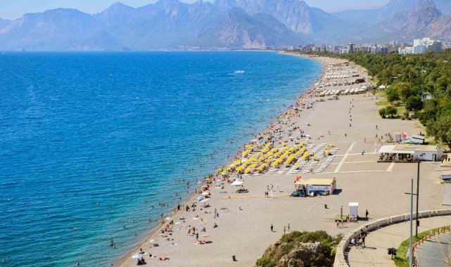 ANTALYA (İHA) – Türkiye'nin dört bir yanında hava sıcaklıkları günden g...