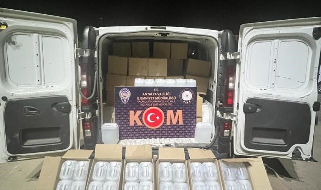 Antalya'da 2 bin 540 litre sahte alkol ele geçirildi, olayla ilgili 5 ş...