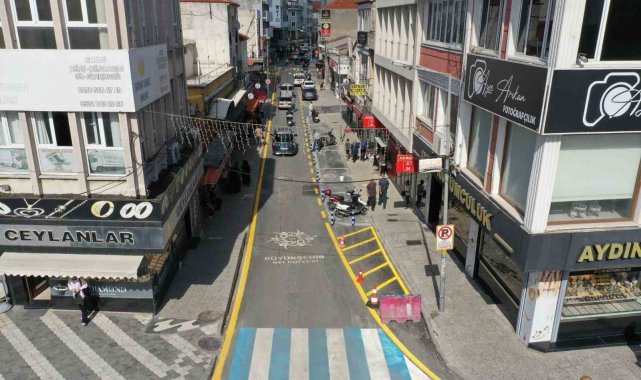 Aydın Büyükşehir Belediyesi, kente yeni yollar kazandırmak ve mevcut yollar...