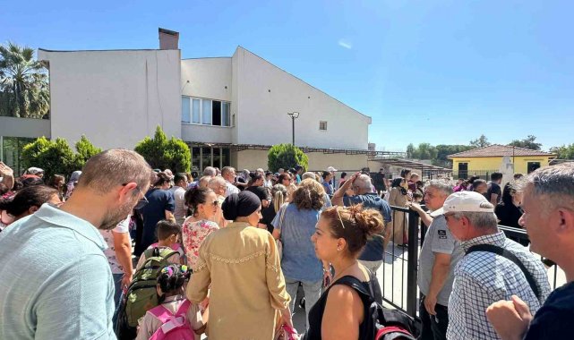 Aydın Merkez Efeler İlçesi'nde bulunan Ekrem Çiftçi İlkokulu'na vel...