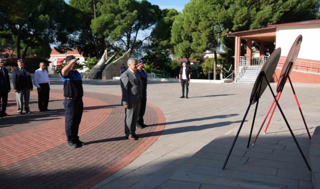 Aydın'ın Kuyucak ilçesinde 19 Eylül Gaziler Günü Cumhuriyet Meydanı'...