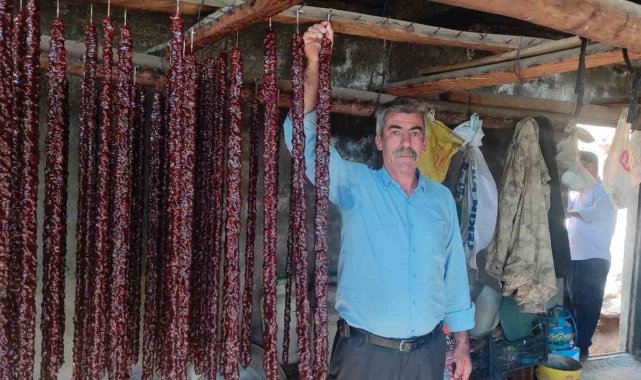 Batman'ın Sason ilçesinde yüzlerce aile yılın dört mevsiminde yaptıklar...