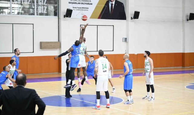 Bu sezon mücadele ettiği Türkiye Basketbol Ligi'nde ilk sınavını Iğdır ...